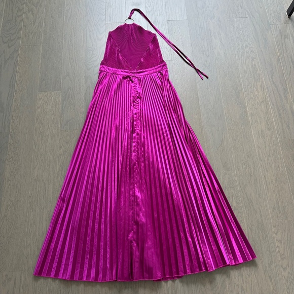 Elegant Pink Maxi Dress - Picture 3 of 13